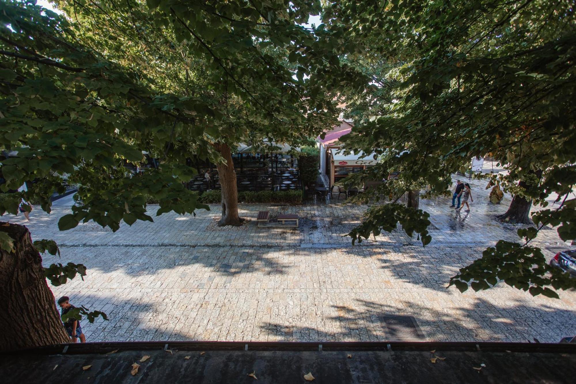 Downtown Hotel Shkodër Exteriör bild